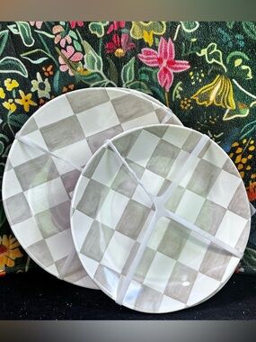 8-Piece Taupe Checkered Melamine Dinnerware Set Outdoor Dining/ Entertaining